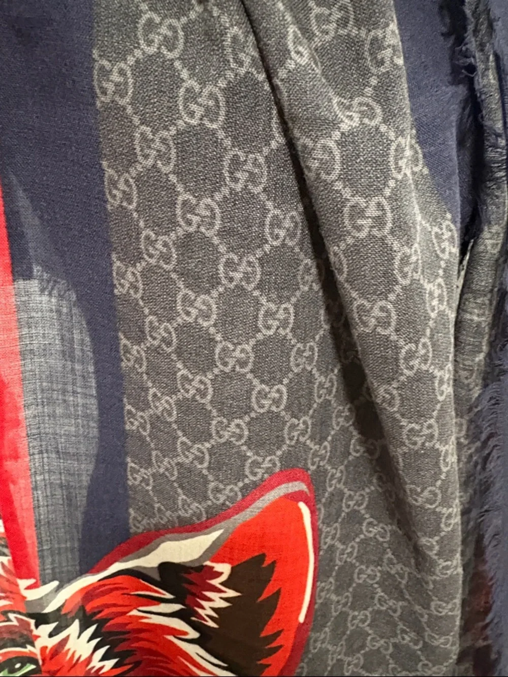 Gucci Navy Red Graphic Wolf Motif GG Logo Wrap Scarf Unisex - Picture 4 of 9